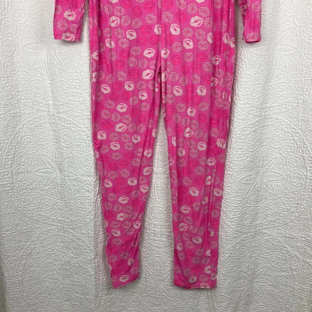 Mentally Exhausted Women’s Hot Pink Lips Onesie Pajamas sz XL